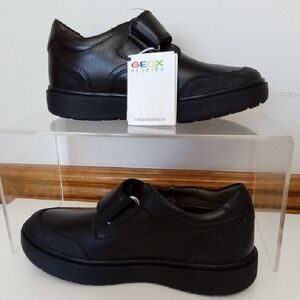 Geox Respira Black Leather School Shoes NWT Kids Size EU 31 Velcro